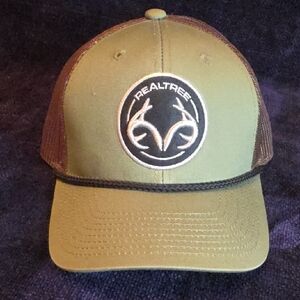 Realtree Olive and Brown Mesh Rope-Front Trucker Hat